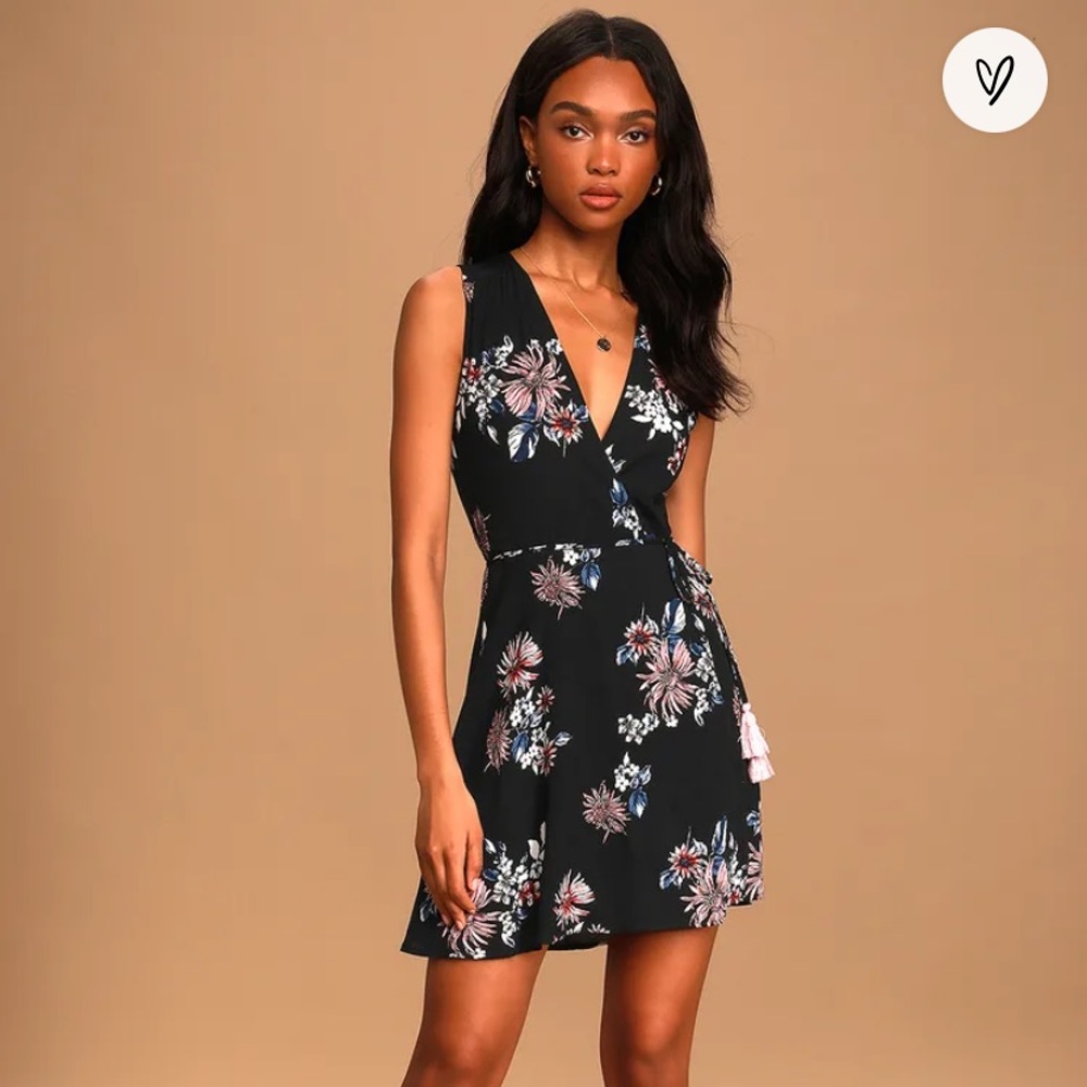 Lulus midnight flower black floral print wrap dress